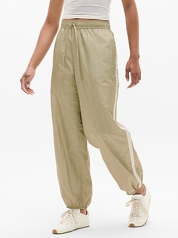 Daybreak Mid Rise Parachute Pant